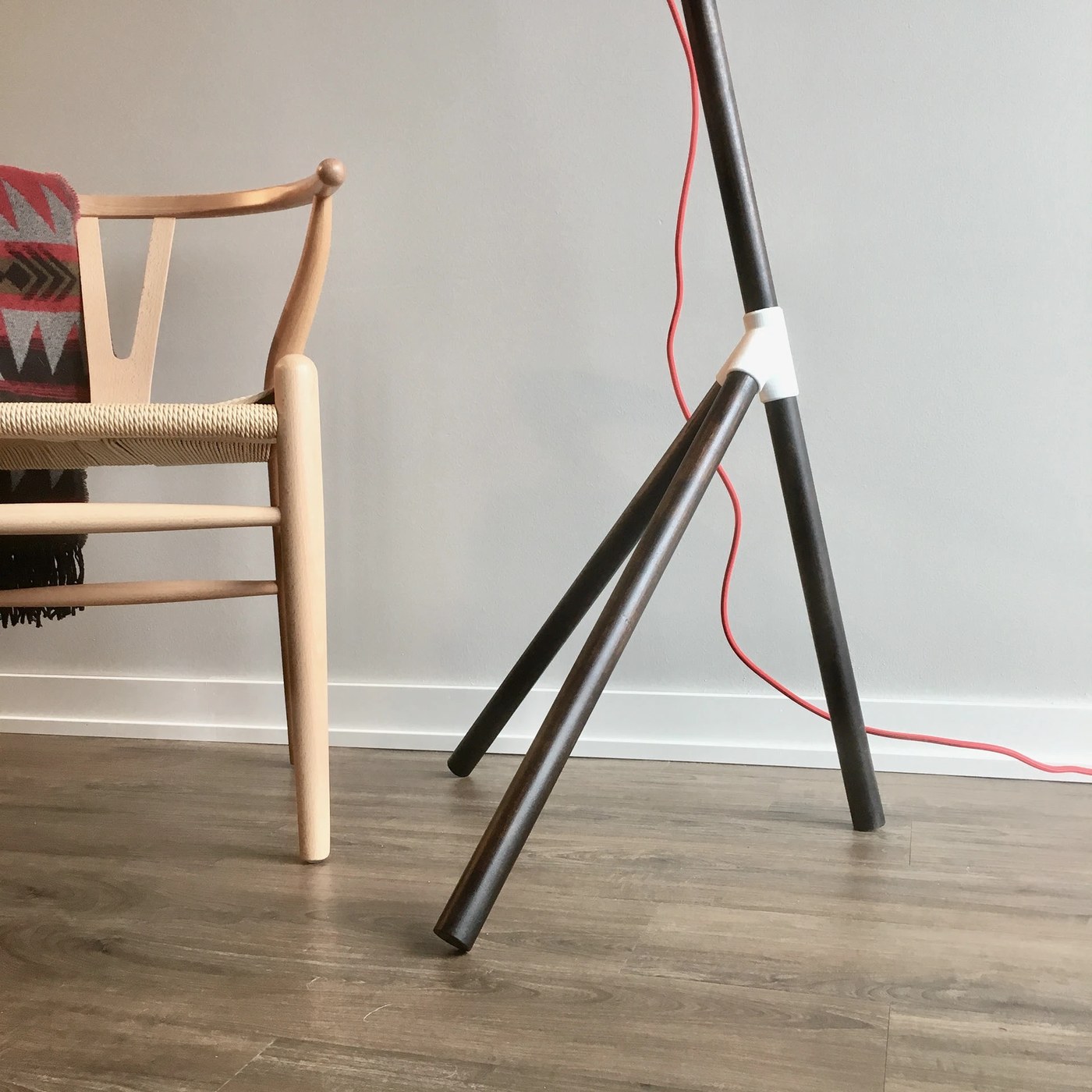 3D printed lamp fabrication materials and wood finishes